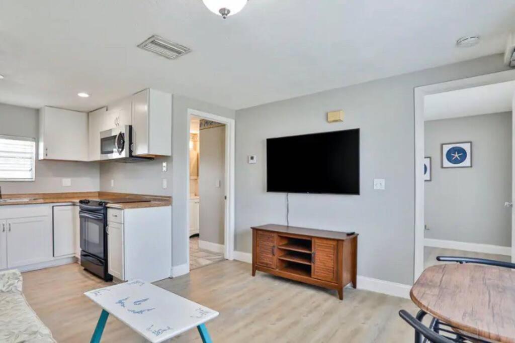 פלגלר ביץ' Summer Sands Lodge Unit 2 מראה חיצוני תמונה